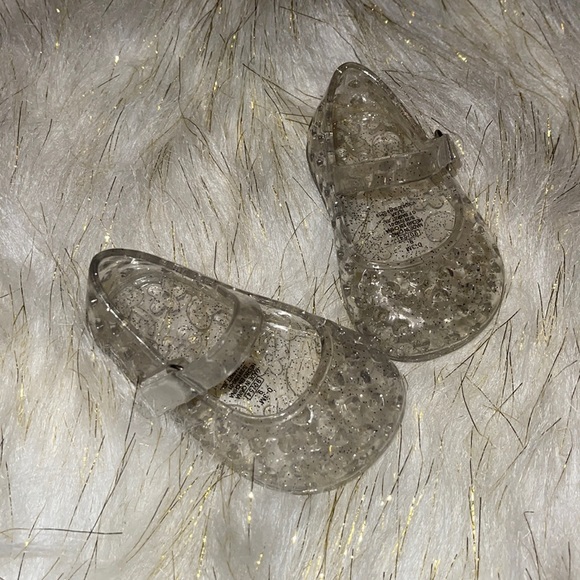 Old Navy | 0-3 M | Clear jellies - Picture 1 of 6